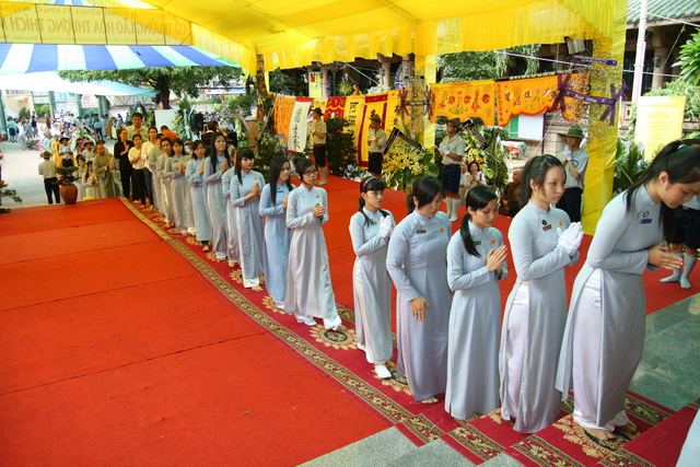 Chùm ảnh: Các đoàn viếng tang lễ HT. Thích Minh Châu - Chiều 07/09/2012 - Phần 1
