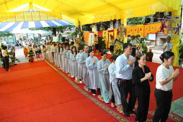 Chùm ảnh: Các đoàn viếng tang lễ HT. Thích Minh Châu - Chiều 07/09/2012 - Phần 1