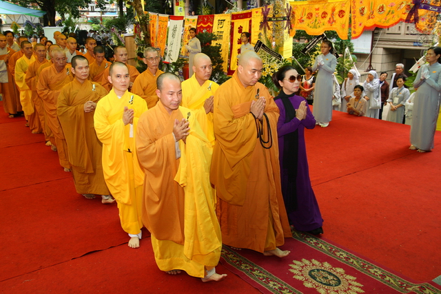 Chùm ảnh: Các đoàn viếng tang lễ HT. Thích Minh Châu - Chiều 07/09/2012 - Phần 1