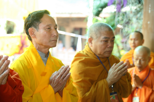 Chùm ảnh: Các đoàn viếng tang lễ HT. Thích Minh Châu - Sáng 08/09/2012