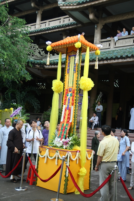 Vạn Hạnh: Lễ tống biệt nhục thân cố HT. Thượng Minh hạ Châu về cõi Phật