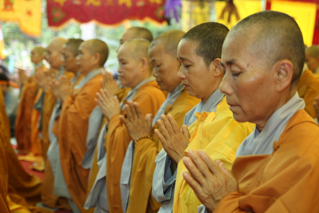 Vạn Hạnh: Lễ tống biệt nhục thân cố HT. Thượng Minh hạ Châu về cõi Phật