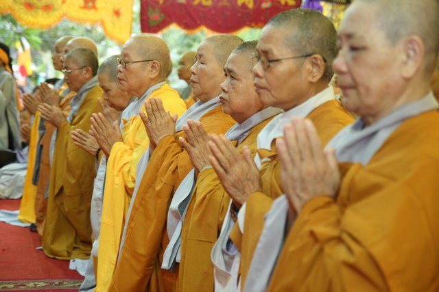 Vạn Hạnh: Lễ tống biệt nhục thân cố HT. Thượng Minh hạ Châu về cõi Phật