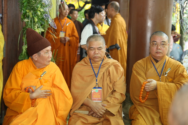 Vạn Hạnh: Lễ tống biệt nhục thân cố HT. Thượng Minh hạ Châu về cõi Phật