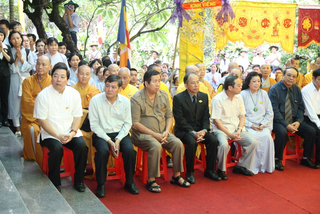 Vạn Hạnh: Lễ tống biệt nhục thân cố HT. Thượng Minh hạ Châu về cõi Phật