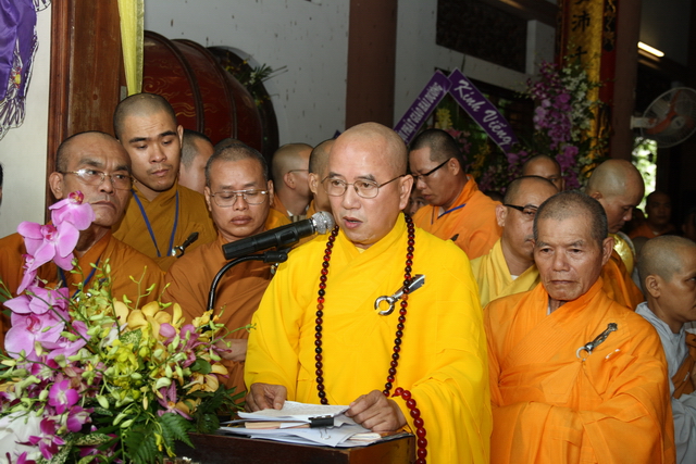 Vạn Hạnh: Lễ tống biệt nhục thân cố HT. Thượng Minh hạ Châu về cõi Phật