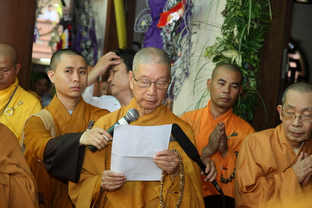 Vạn Hạnh: Lễ tống biệt nhục thân cố HT. Thượng Minh hạ Châu về cõi Phật