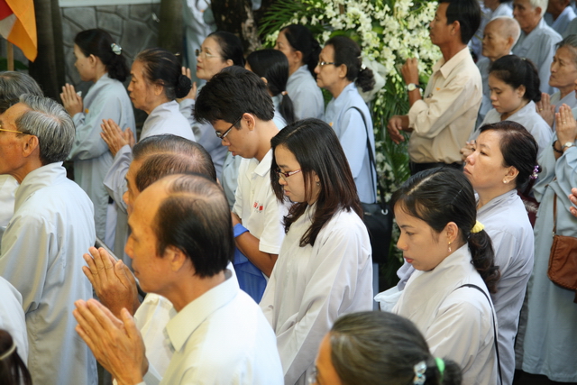 Vạn Hạnh: Lễ tống biệt nhục thân cố HT. Thượng Minh hạ Châu về cõi Phật