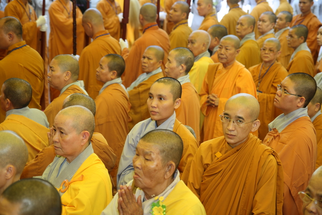 Vạn Hạnh: Lễ tống biệt nhục thân cố HT. Thượng Minh hạ Châu về cõi Phật