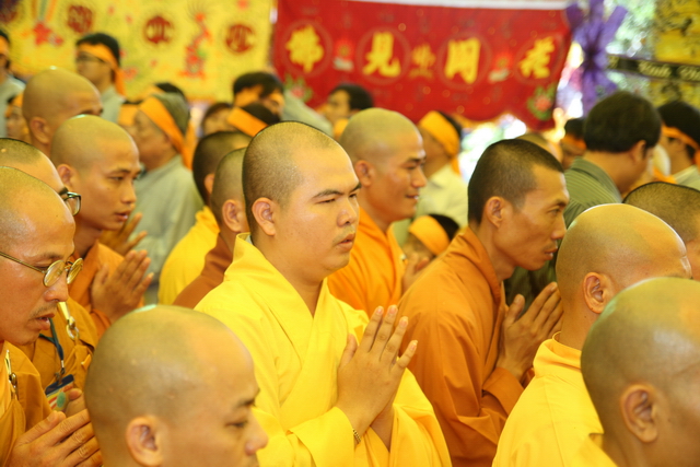 Vạn Hạnh: Lễ tống biệt nhục thân cố HT. Thượng Minh hạ Châu về cõi Phật