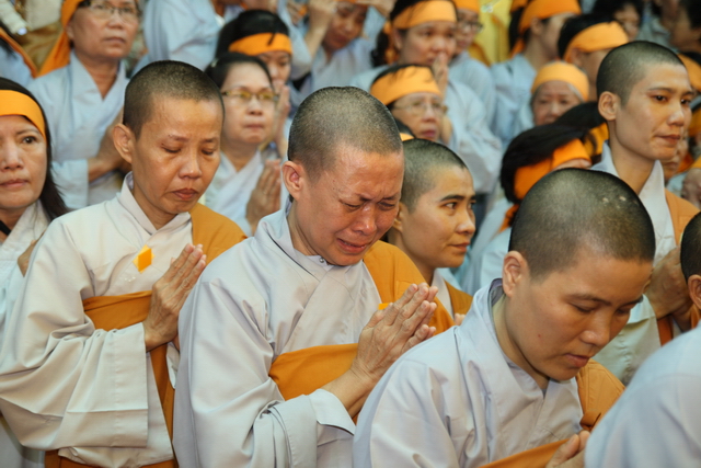 Vạn Hạnh: Lễ tống biệt nhục thân cố HT. Thượng Minh hạ Châu về cõi Phật