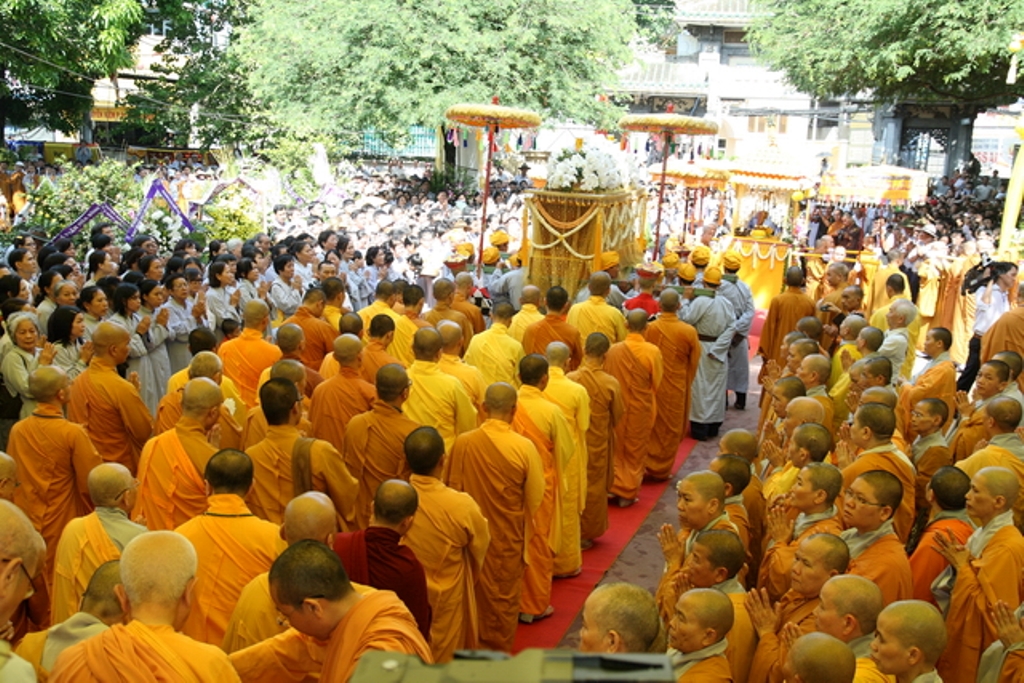 Vạn Hạnh: Lễ tống biệt nhục thân cố HT. Thượng Minh hạ Châu về cõi Phật