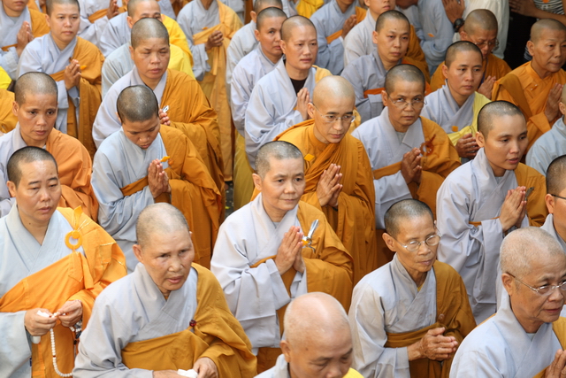 Vạn Hạnh: Lễ tống biệt nhục thân cố HT. Thượng Minh hạ Châu về cõi Phật