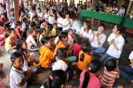 Đak Lak: Đoàn TNPT Thiện Sinh Phát 600 Phần Quà Trung Thu Cho Các Cháu Huyện Ea Sup