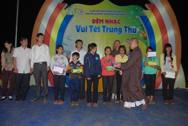 Đăk Nông: Chùa Phước Điền đêm nhạc &quot;Vui tết Trung Thu&quot;