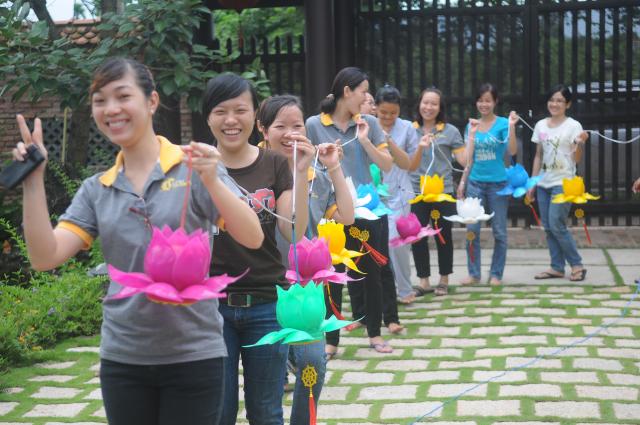 TpHCM : Tịnh Viện Pháp Hạnh tổ chức &quot; Đêm Trăng Tuổi Thơ&quot;
