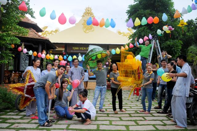 TpHCM : Tịnh Viện Pháp Hạnh tổ chức &quot; Đêm Trăng Tuổi Thơ&quot;