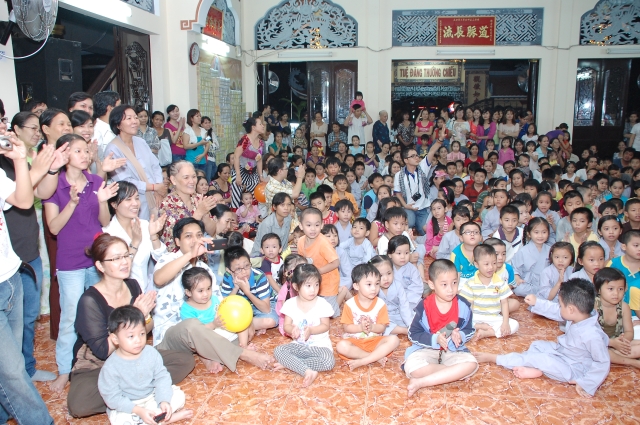TP. HCM: Đón mừng Trung Thu tại Quan Âm tu viện