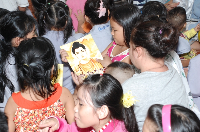 TP. HCM: Đón mừng Trung Thu tại Quan Âm tu viện