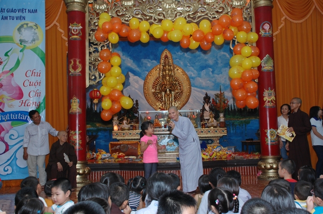 TP. HCM: Đón mừng Trung Thu tại Quan Âm tu viện