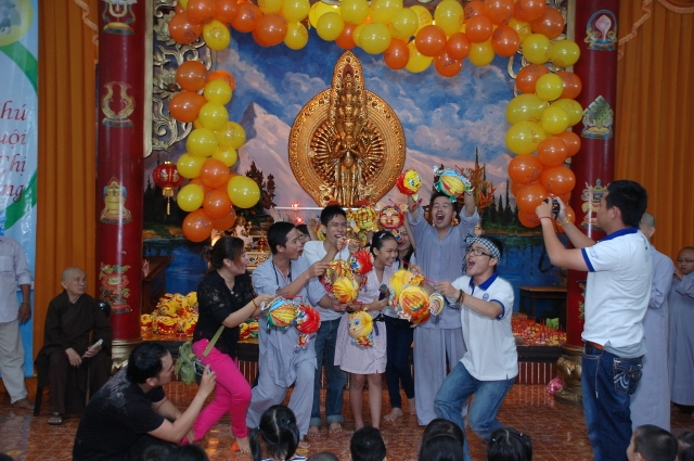 TP. HCM: Đón mừng Trung Thu tại Quan Âm tu viện