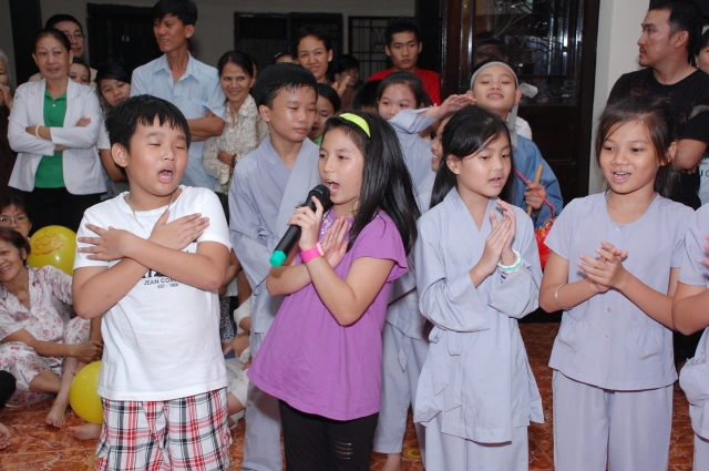 TP. HCM: Đón mừng Trung Thu tại Quan Âm tu viện