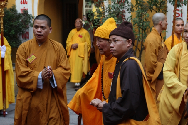 Hà Nội: Chùm ảnh đoàn Đại biểu cử hành nghi lễ cầu nguyện tại chùa Quán Sứ