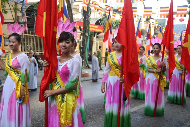 Hà Nội: Chùm ảnh đoàn Đại biểu cử hành nghi lễ cầu nguyện tại chùa Quán Sứ