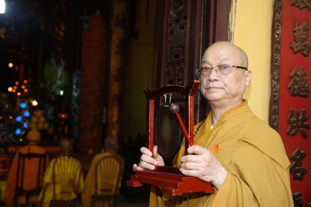 Hà Nội: Chùm ảnh đoàn Đại biểu cử hành nghi lễ cầu nguyện tại chùa Quán Sứ