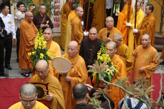 Hà Nội: Chùm ảnh đoàn Đại biểu cử hành nghi lễ cầu nguyện tại chùa Quán Sứ