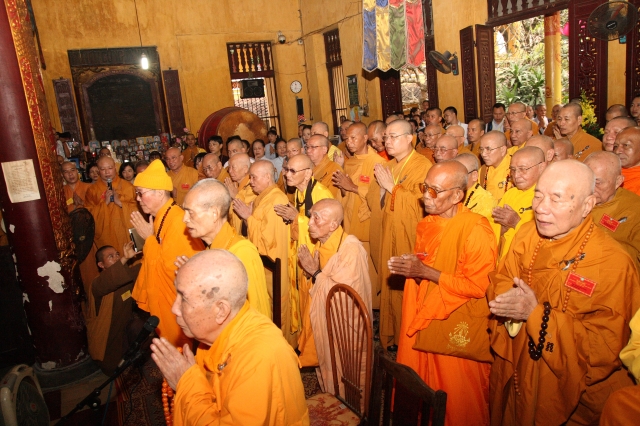 Hà Nội: Chùm ảnh đoàn Đại biểu cử hành nghi lễ cầu nguyện tại chùa Quán Sứ