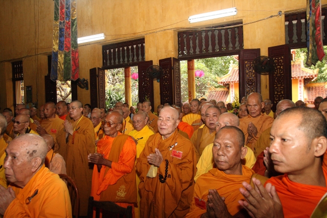 Hà Nội: Chùm ảnh đoàn Đại biểu cử hành nghi lễ cầu nguyện tại chùa Quán Sứ