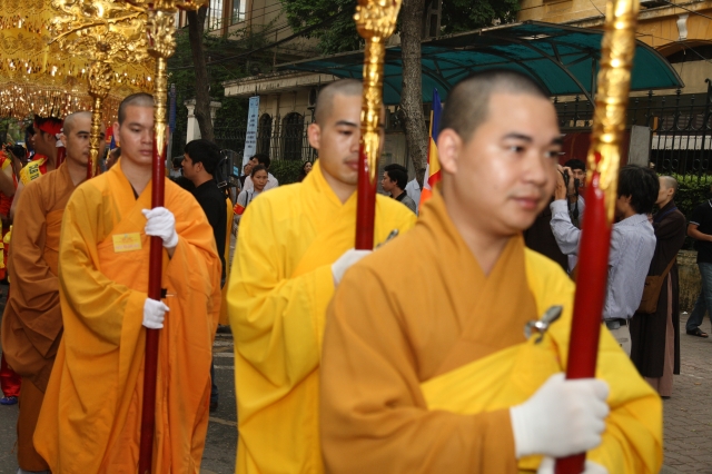 Hà Nội: Thiêng liêng, hoành tráng nghi lễ cung rước chư tôn đức giáo phẩm quang lâm