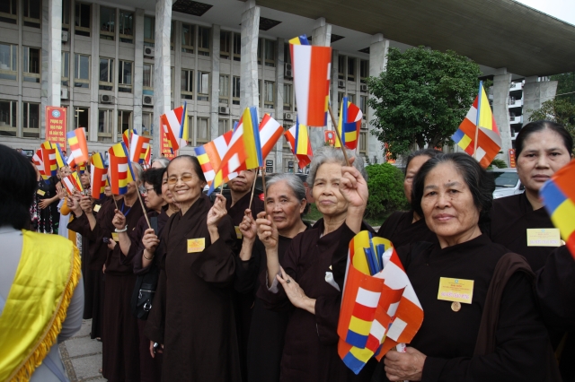 Hà Nội: Thiêng liêng, hoành tráng nghi lễ cung rước chư tôn đức giáo phẩm quang lâm
