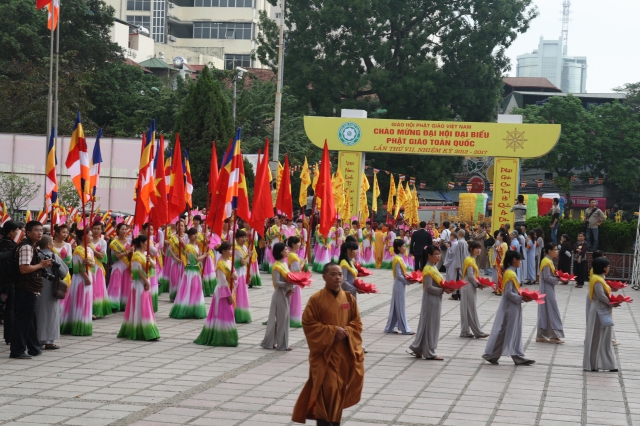 Hà Nội: Thiêng liêng, hoành tráng nghi lễ cung rước chư tôn đức giáo phẩm quang lâm