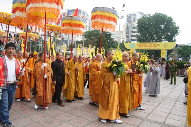 Hà Nội: Thiêng liêng, hoành tráng nghi lễ cung rước chư tôn đức giáo phẩm quang lâm