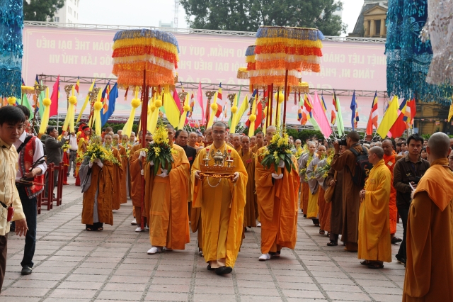 Hà Nội: Thiêng liêng, hoành tráng nghi lễ cung rước chư tôn đức giáo phẩm quang lâm