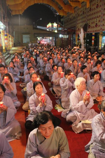 Lung Linh Đêm Cầu Nguyện Lễ Vía Bồ Tát Quán Thế Âm Chùa Trung Nghĩa