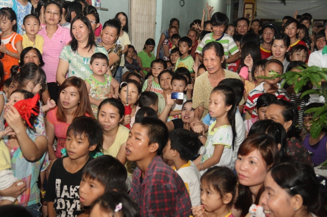 TP. HCM: Chùa Huệ Quang rộn ràng với đêm hội Trung Thu