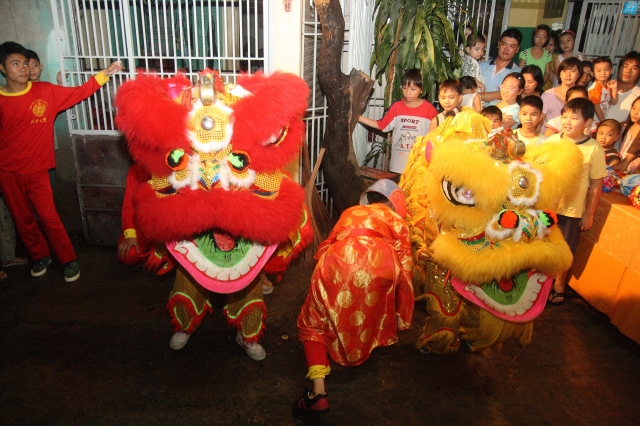 TP. HCM: Chùa Huệ Quang rộn ràng với đêm hội Trung Thu