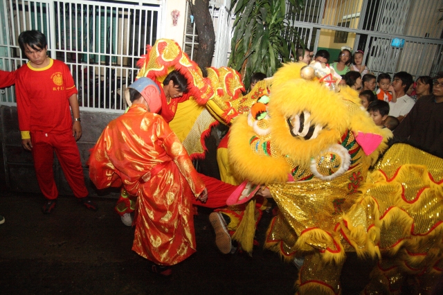 TP. HCM: Chùa Huệ Quang rộn ràng với đêm hội Trung Thu