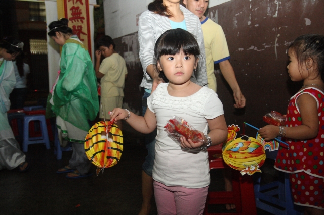TP. HCM: Chùa Huệ Quang rộn ràng với đêm hội Trung Thu