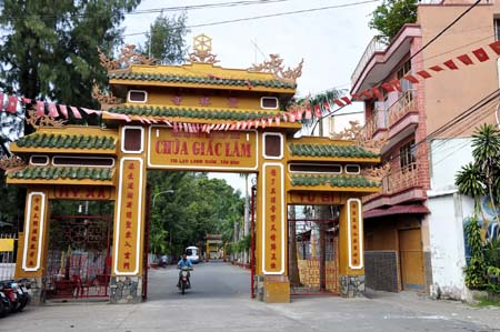Khám phá ngôi chùa cổ Giác Lâm