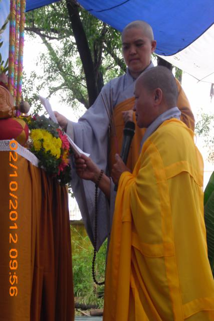 Bình Dương: Trao tặng quà đến người khiếm thị nhân mùa Trung Thu