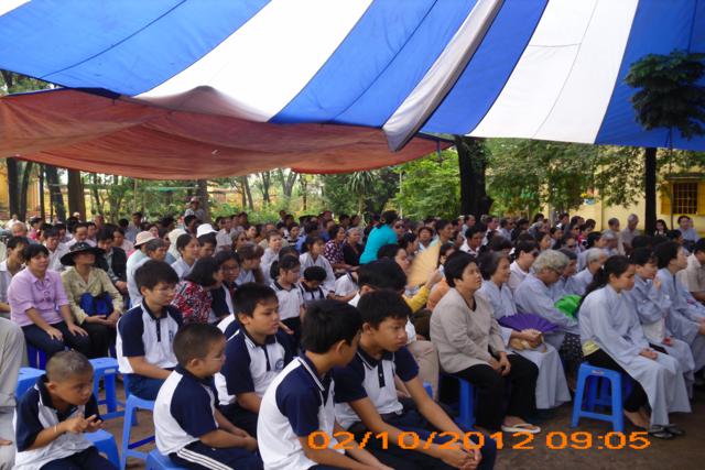 Bình Dương: Trao tặng quà đến người khiếm thị nhân mùa Trung Thu