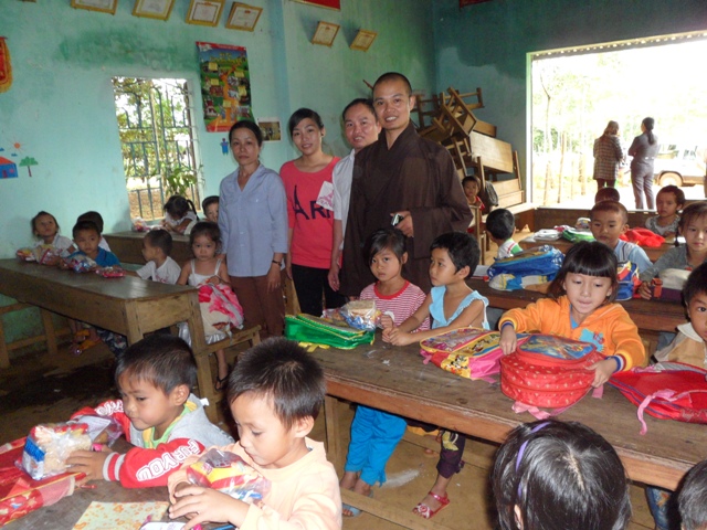 Đăk Nông: Lễ hội trăng rằm tại chùa Hoa Khai