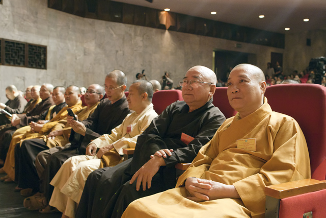 Chùm ảnh đêm văn nghệ: &quot;Việt Nam Phật Tâm Ca&quot; chào mừng Đại hội