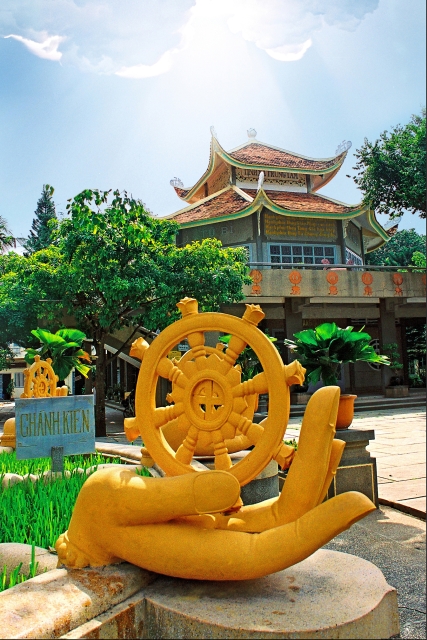 TP. HCM: Tịnh xá Trung Tâm đã tổ chức trọng thể lễ lạc thành Bảo tượng Bồ tát Quán Thế Âm