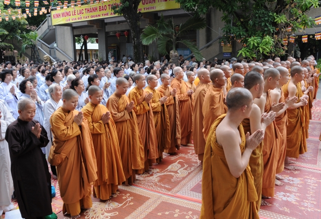 TP. HCM: Tịnh xá Trung Tâm đã tổ chức trọng thể lễ lạc thành Bảo tượng Bồ tát Quán Thế Âm