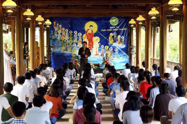 150 bạn trẻ dự khóa tu &#039;&#039;Dạo chơi miền Tịnh Độ&#039;&#039; tại nhà vườn Long Thuận